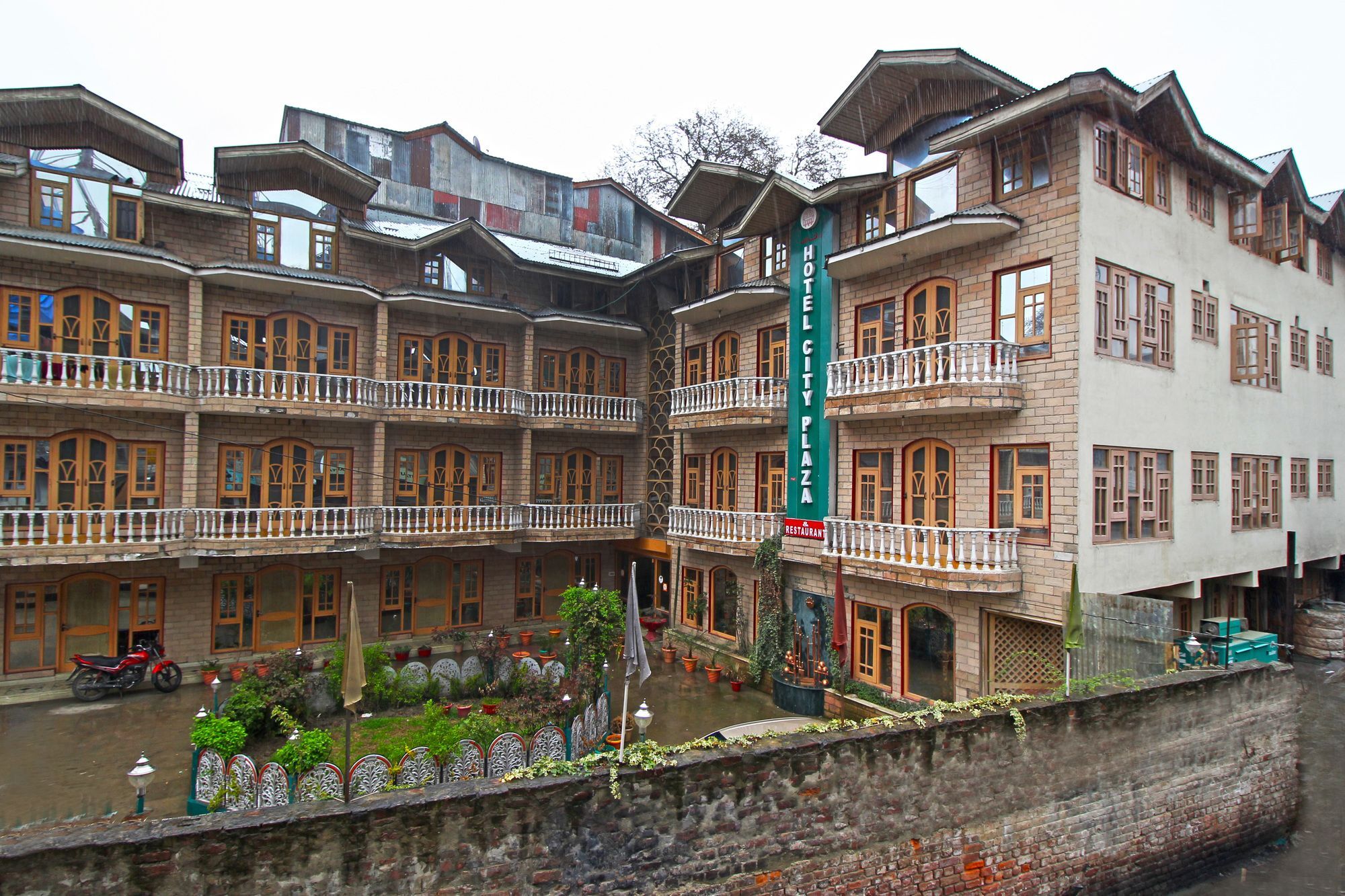 Oyo 4694 Hotel City Plaza Srinagar  Exterior photo