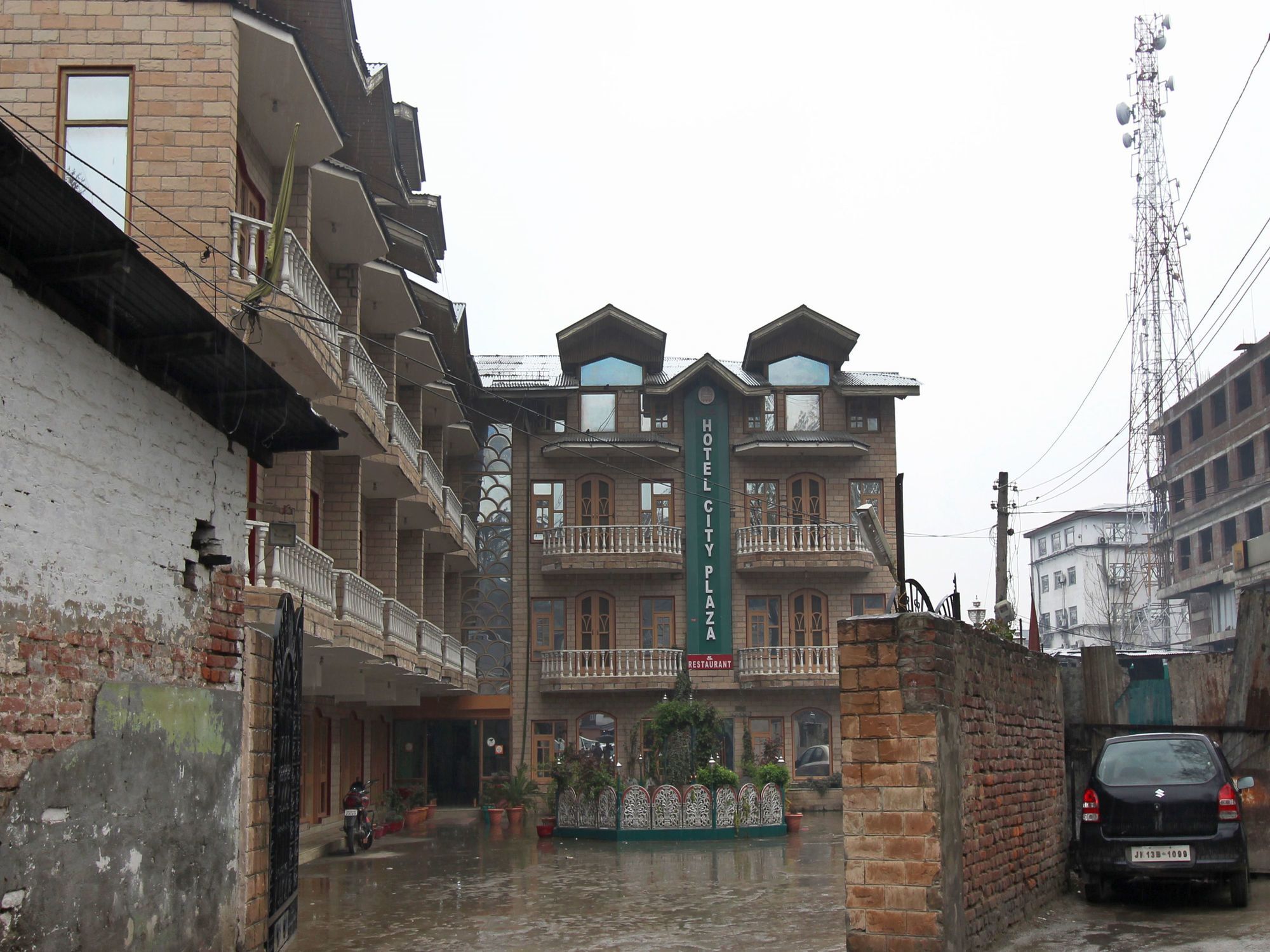 Oyo 4694 Hotel City Plaza Srinagar  Exterior photo